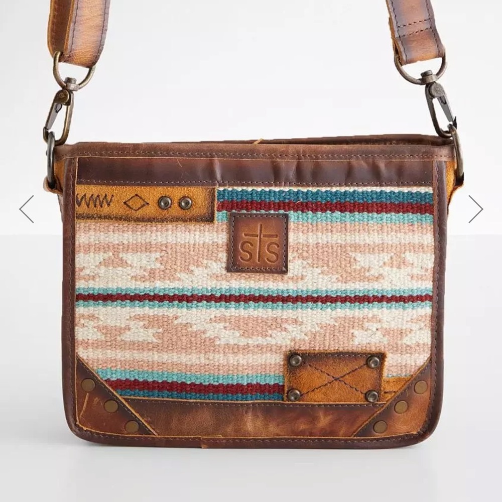 STS crossbody purse